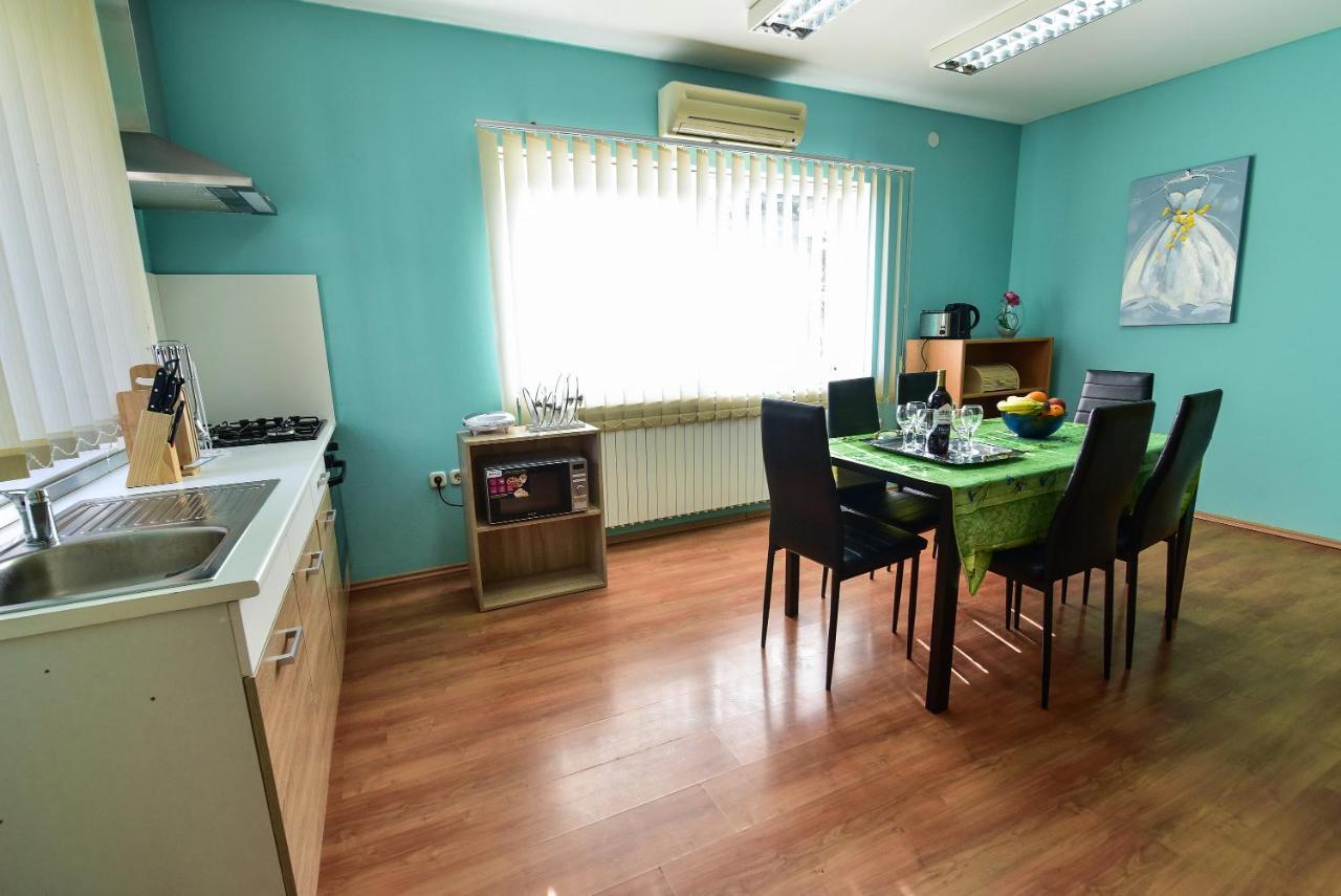 L&L Holiday Apartment زادار المظهر الخارجي الصورة